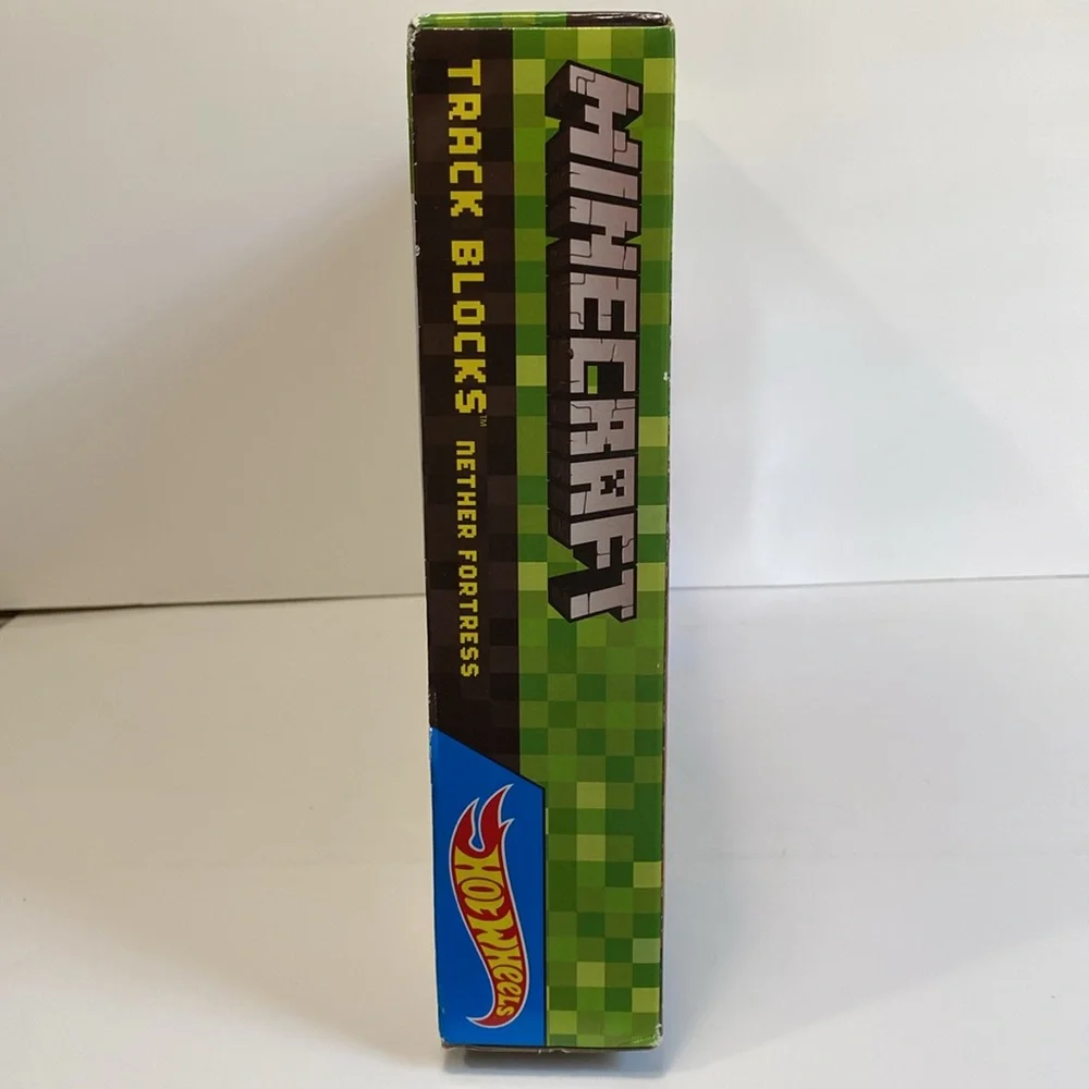 MINECRAFT - Picture 15 of 16